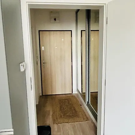 Krasny Utulny S Balkonom A Parkovanim!