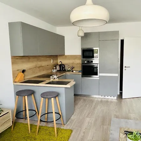 Apartment Krasny Utulny S Balkonom A Parkovanim! *