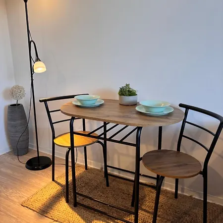 Krasny Utulny S Balkonom A Parkovanim! Apartament